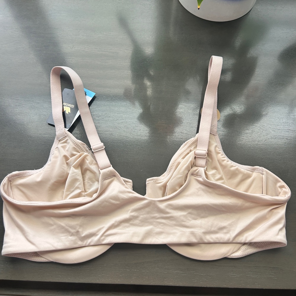 Wacoal Women's Bra 40C - Picture 4 of 8